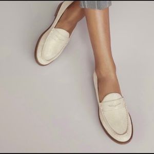 Vionic Orthotic Comfort Slip-On Loafer Waverly Light Gold Women’s Sz 6 NWB